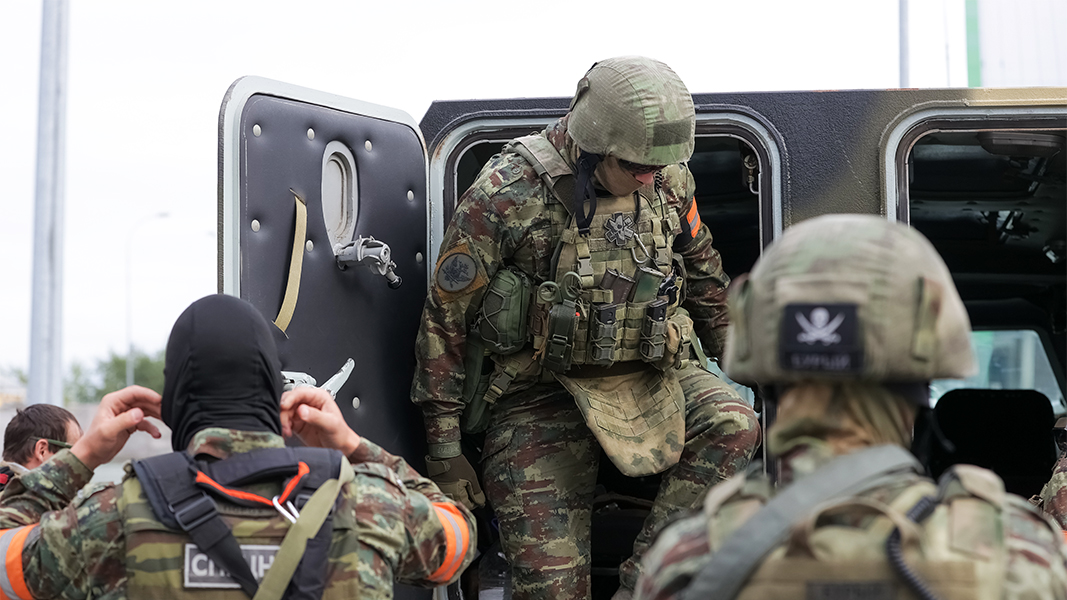 МВД и ФСБ вскрыли на Северном Кавказе схему хищения миллиарда рублей