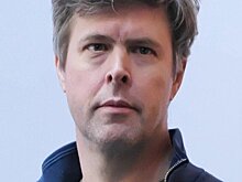 Британский писатель Дэвид Салэй получил Букеровскую премию за роман "Плоть"