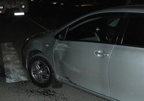 В Пензе на ул. Луначарского водитель «Toyota Corolla» на скорости въехал в препятствие