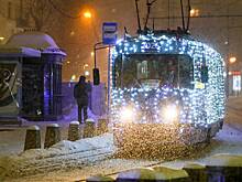 Столичных водителей призвали использовать городской транспорт во время снегопада