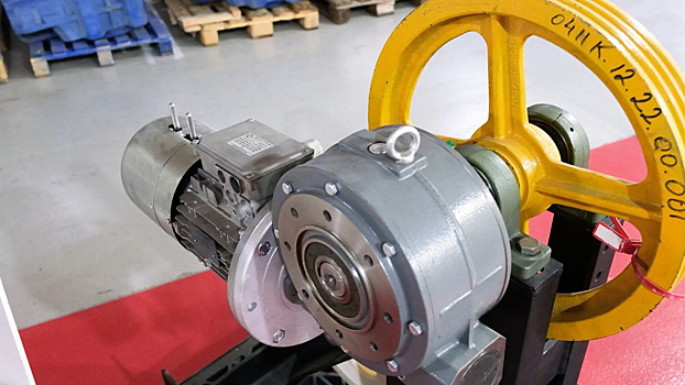 Столичная компания наладила серийное производство лифтовых лебедок