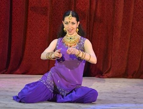 Жители района увидят выступление ансамбля индийского танца