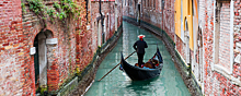 В Венеции введение платы с приезжающих на один день туристов отложили до лета