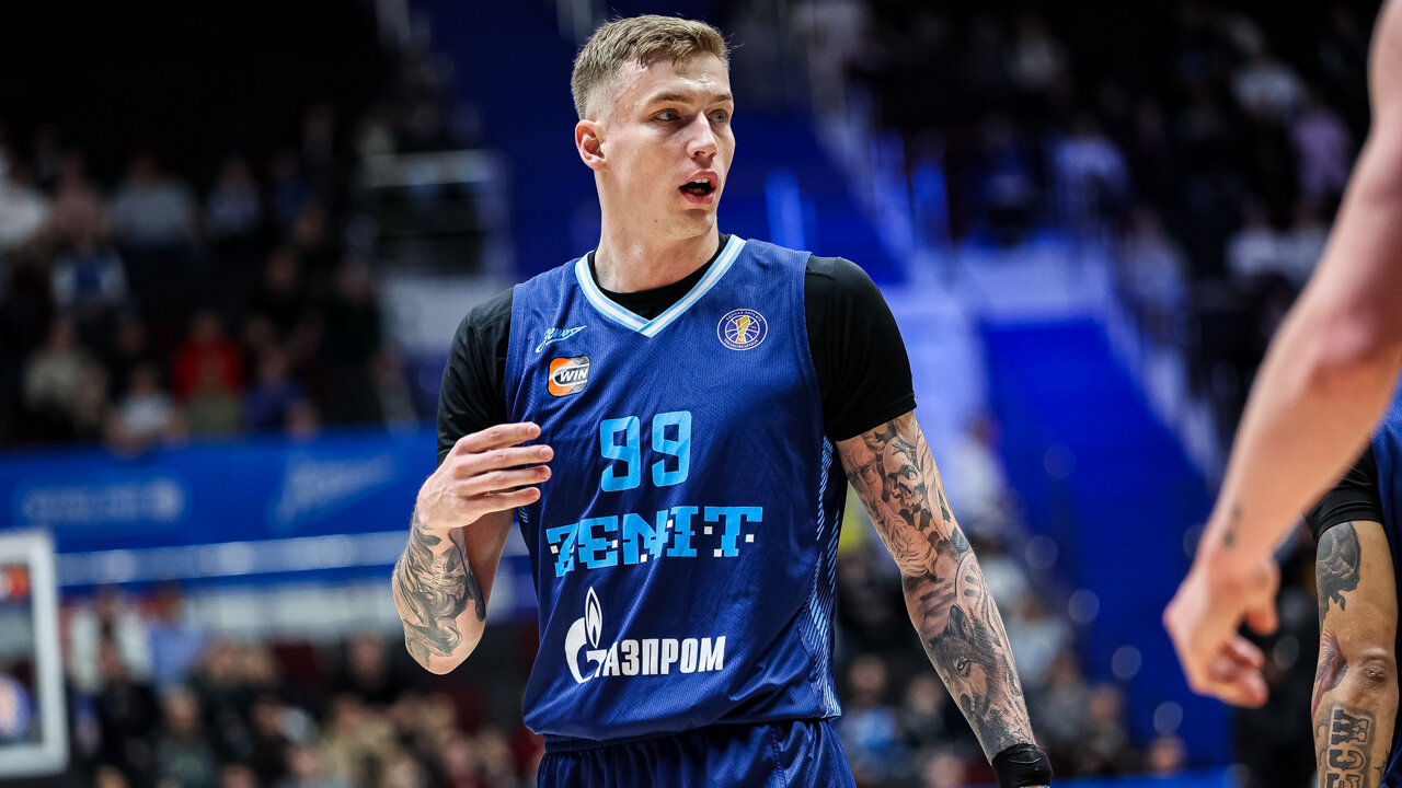 «Зенит» расторгает контракт с Лукой Шаманичем из-за конфликта с главным тренером («Мутко против»)