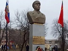 В Лисичанске восстановлен памятник Ворошилову, снесенный в 2015 году