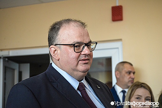 Министр Цветков предложил закрыть для молодых врачей частные клиники