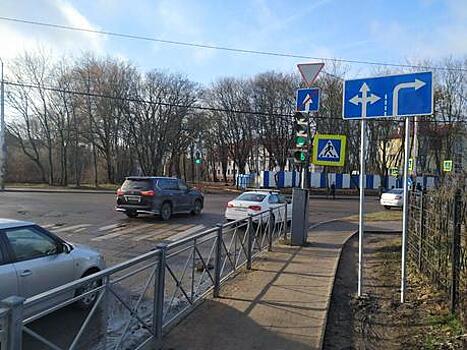 В Калининграде с ул. Азовской разрешили поворачивать на ул. Горького с двух полос