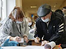 Скандаливший с Уйбой коммунист Михайлов лидирует на выборах в Коми