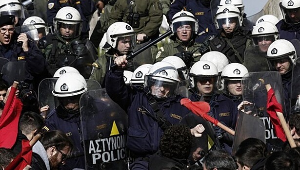 Ростуризм предупредил путешественников о забастовках в Греции