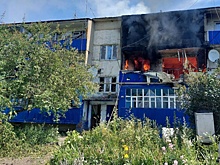 В курском поселке Краснооктябрьский начался пожар из-за обстрела