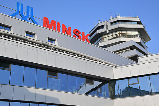 Летевший из Москвы самолет совершил экстренную посадку в Минске из-за здоровья пассажира