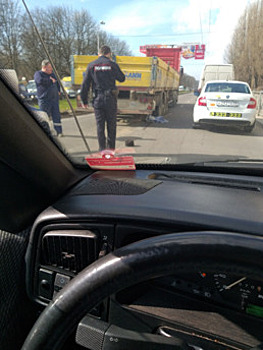 ГИБДД: личность погибшего на проспекте Калинина пешехода пока не установлена