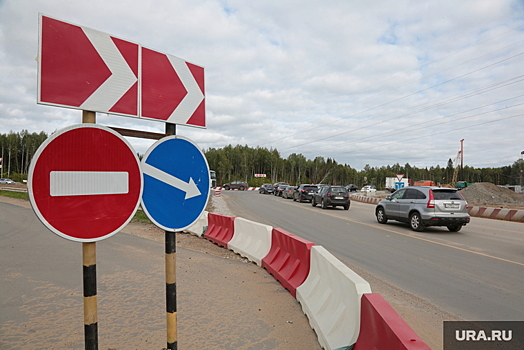 На трассе Пермь - Екатеринбург восстановили надземный переход, рухнувший в результате ДТП
