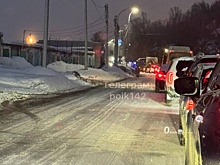 Два автомобиля жестко столкнулись на выезде из кузбасского города