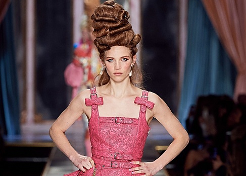 От конфетного розового до пестрого пэчворка: главные тенденции с Недели моды в Милане