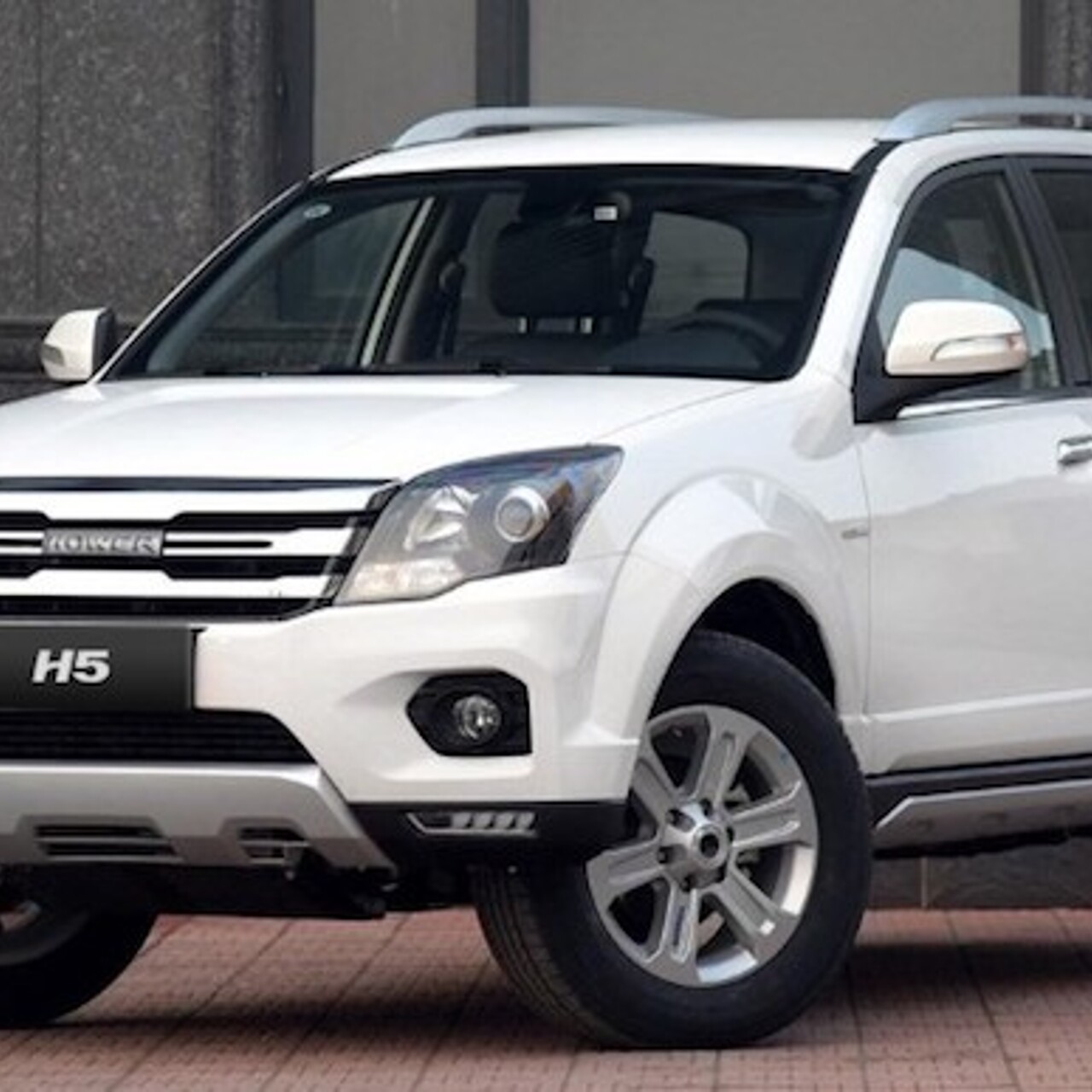 Машина хавал с пробегом. Great wall hover h5 2011. Dw hover h5 2020. Ховер р3 нью объемы жидкостей. Hover h5 официальные дилеры.