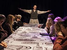 Все смешалось в этом Доме: Чехов, Толстой, Оливье, шампанское