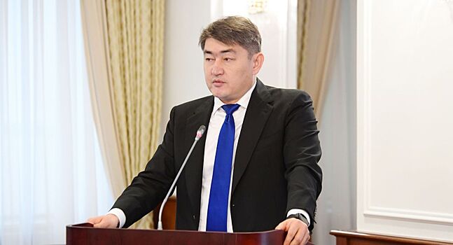 «Слишком гламурный» чиновник Казахстана уволился
