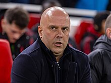 Каррагер о словах Слота про важность стиля, а не титулов: «Все понимают, что трофеи будут важнее, когда Арне уйдет из «Ливерпуля». Он хочет запомниться как тренер с определенным стилем»