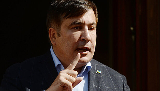 Саакашвили объяснил, зачем залез на крышу при задержании