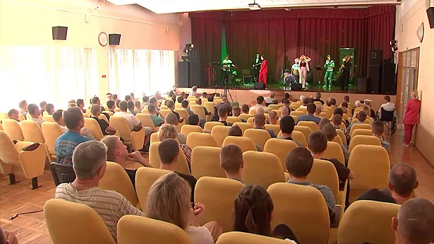 Елена Максимова поддержала концертом участников специальной военной операции