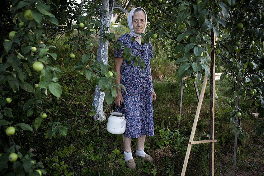 У них, разумеется, есть собственный сад и огород.  