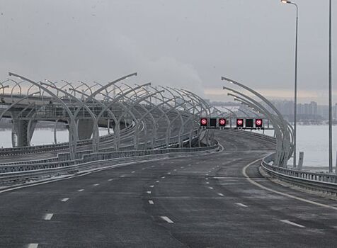 Водители за первый год работы платной трассы ЗСД в Петербурге произвели 80 млн транзакций