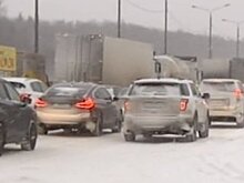 В Подмосковье восстанавливают движение после ДТП с более чем 60 машинами