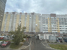 В Березовском неизвестные выстрелили в окно квартиры