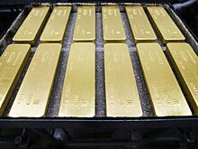 Стоимость золота снизилась на 3% на фоне укрепления доллара