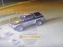 В НСО подростки разорили очередную клумбу