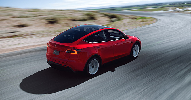Tesla отзывает 285 тысяч автомобилей в Китае из-за непреднамеренной активации круиз-контроля