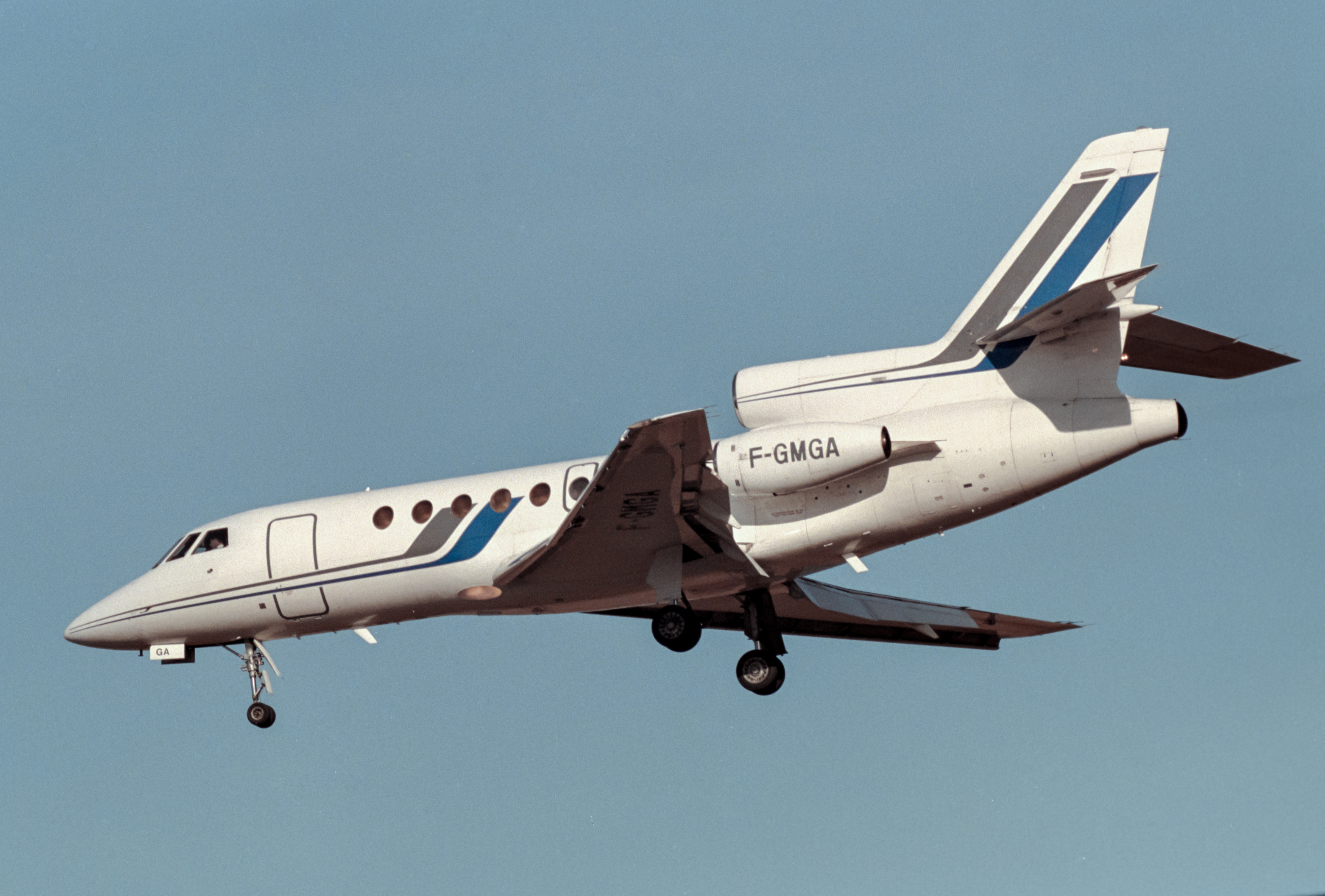 Названа причина падения самолета с главой Генштаба Ливии