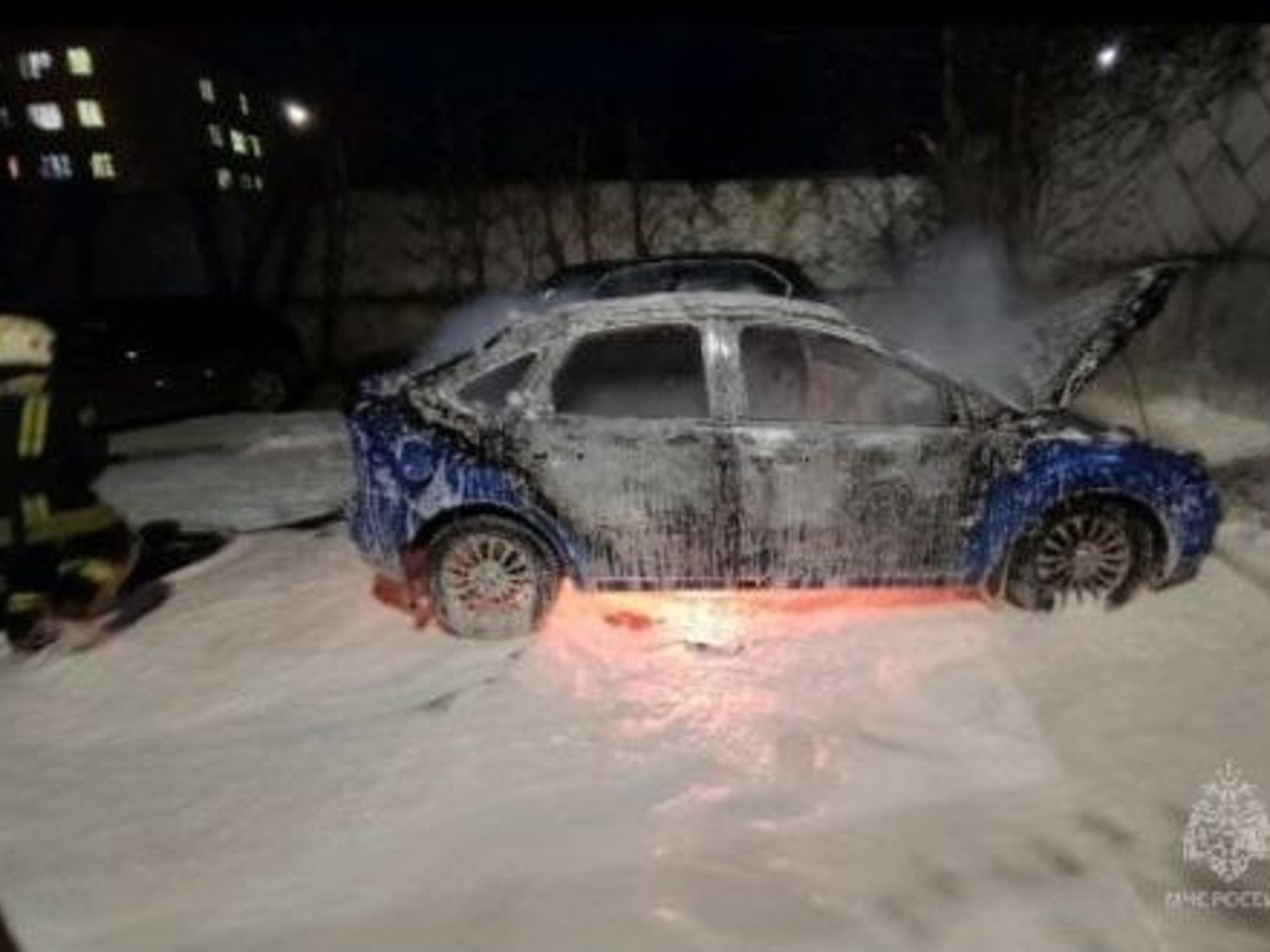 Две машины сгорели из-за крыс в Нижнем Новгороде - Рамблер/авто