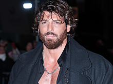 Звезда турецких сериалов Джан Яман резко ответил на новости о задержании с запрещёнными веществами