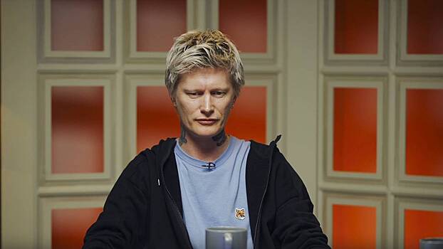 Жене певца Лиссова пришлось спасать авто из кипятка в Санкт-Петербурге