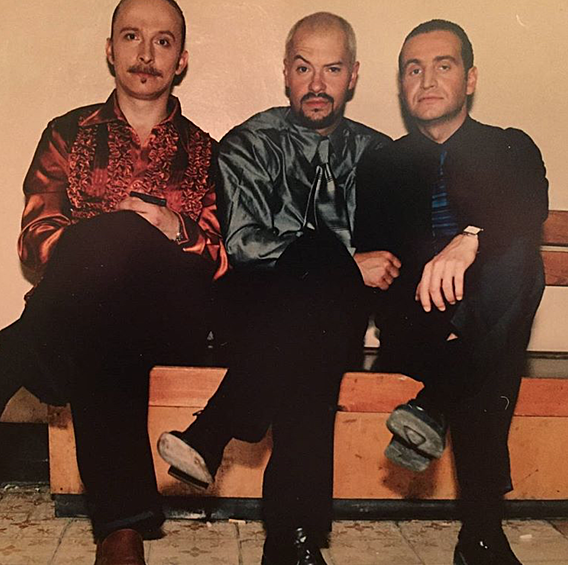Три мушкетёра российского шоу-бизнеса 90-х: Иван Охлобыстин, Фёдор Бондарчук и Леонид Агутин.