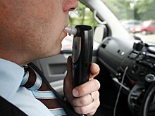 Все автомобили в РФ хотят оснастить специальными «алкозамками»