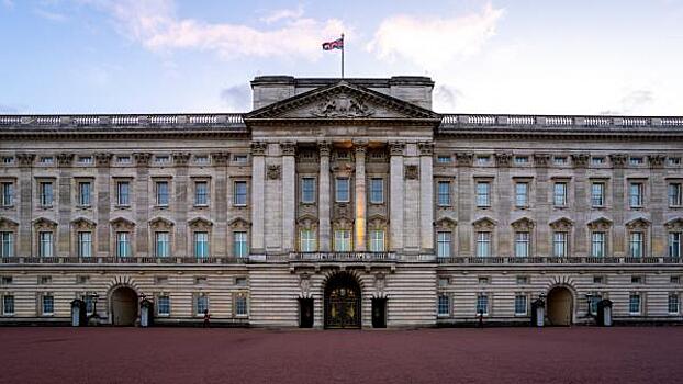 Букингемский дворец ищет уборщиков за 2 миллиона в год