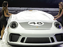 Porsche остановил поставки автомобилей в Россию