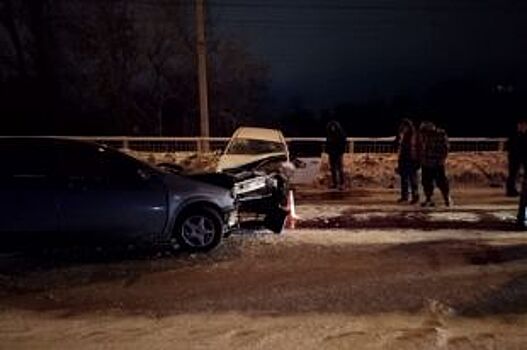 В Новосибирске в ночном ДТП погибла загадочная девушка