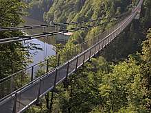 Пять человек погибли при обрушении моста в Колумбии