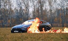 Видеоблогер сжог свой Mercedes-AMG 63S за 13 миллионов рублей, чтобы отомстить дилеру