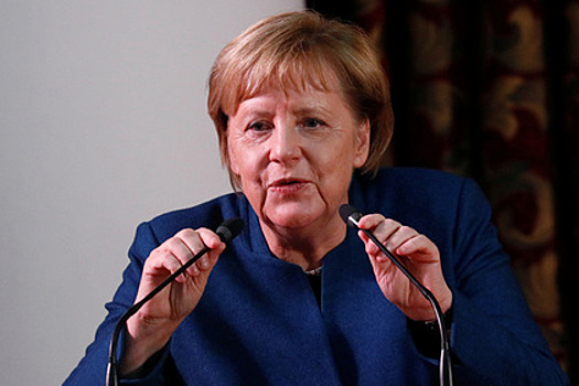 Меркель объяснила заявление об уходе