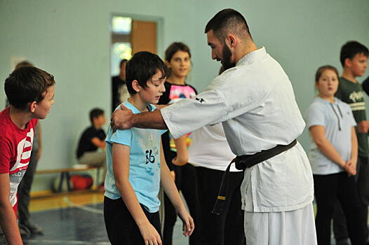 Открытое занятие по карате для детей устроят в спортивном клубе «Авангард»