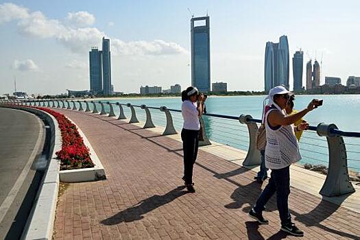 Абу-Даби уменьшил туристические сборы