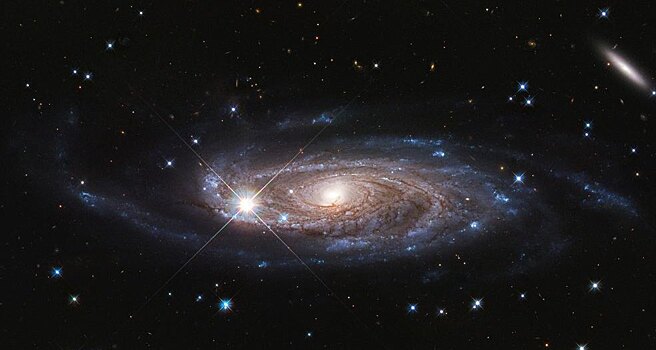 «Хаббл» получил снимок гигантской спиральной галактики