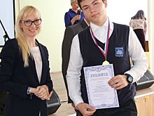 В Киришах чествовали школьников победителей