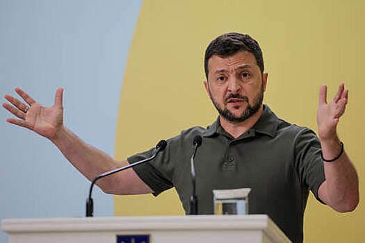 Зеленский прибыл в Британию обсуждать углубление оборонного сотрудничества