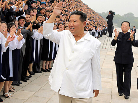 Ким Чен Ын похудел на 20 килограммов и послал японцам ракету
